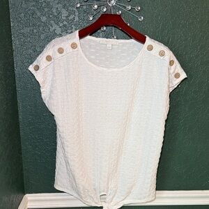 Juniper + Lime Short Sleeve Knit Top Textured Pattern Wooden Buttons Large